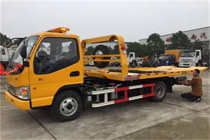 兴山哪里有拖车服务